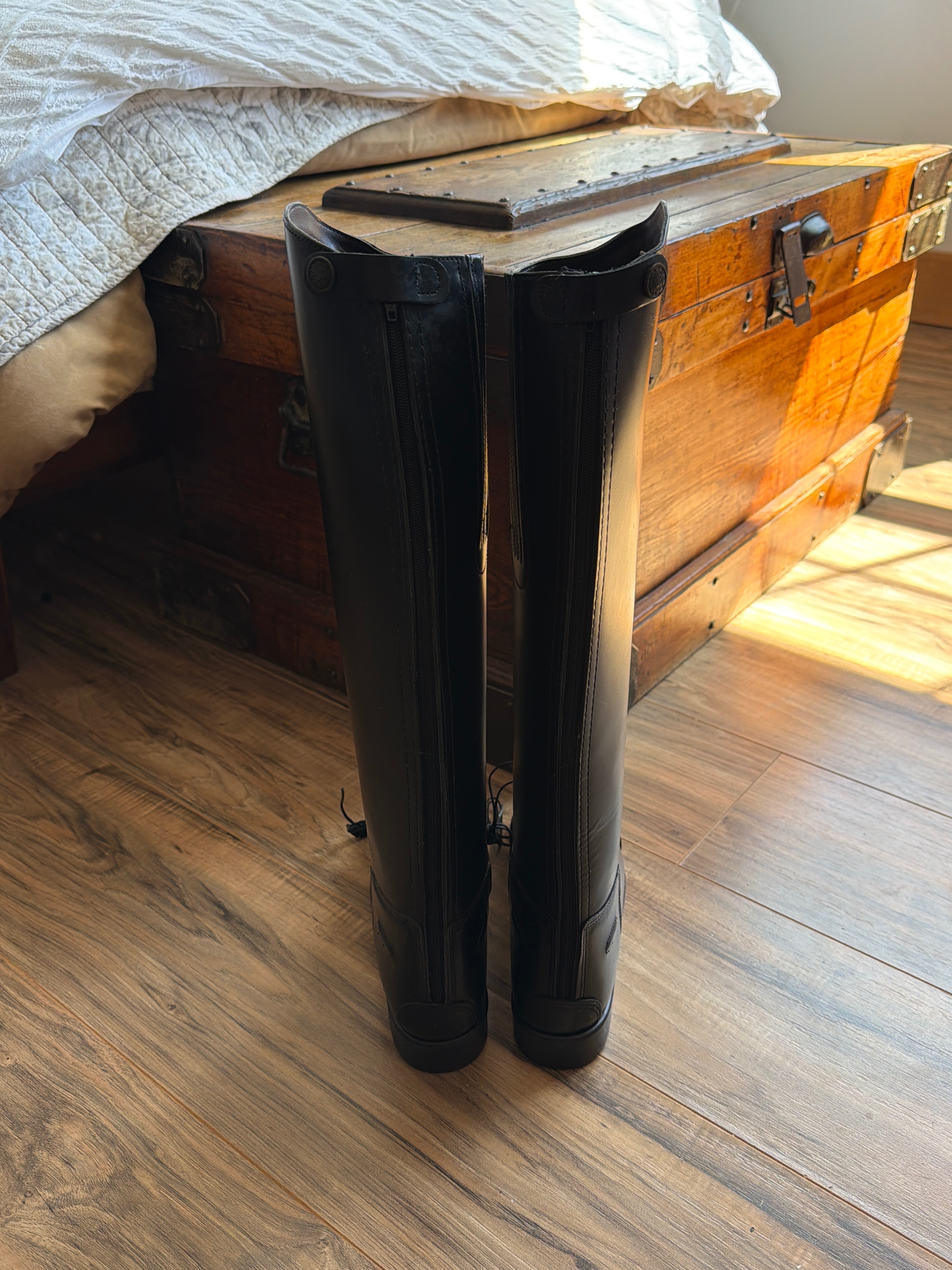 9R Leather Devon-Aire Field Boots